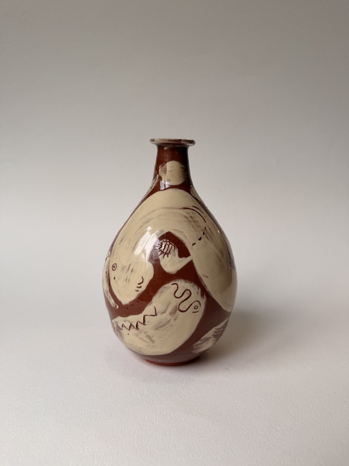 Cream Figured Bottle